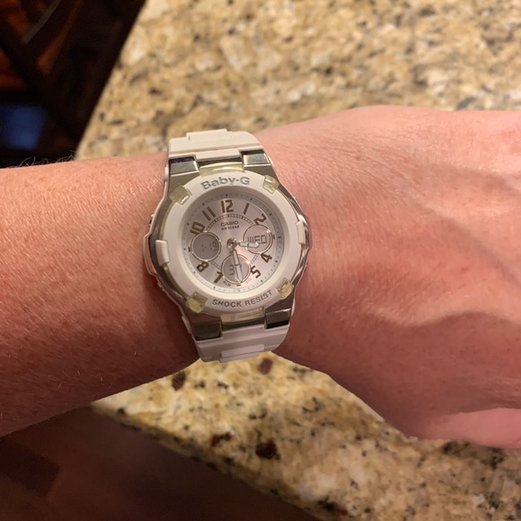 Casio Baby-G Slim Marine Series Watch BGA110 White. Pre-owned - Picture 4 of 7